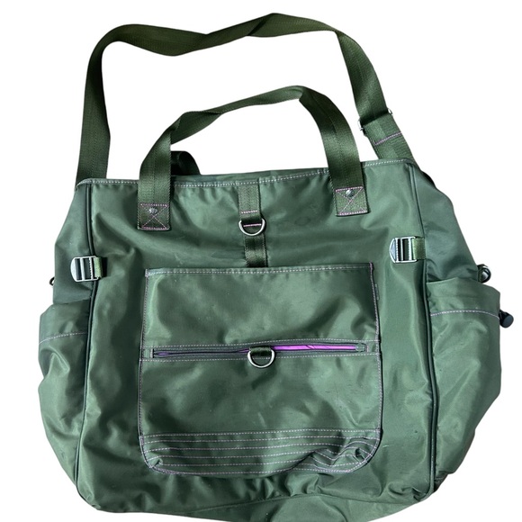 Athleta large travel duffle carry-on bag handles shoulder strap suitcase attach - Picture 2 of 16